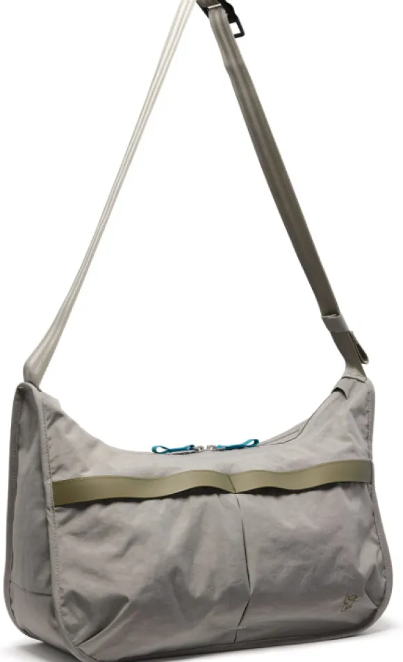 Chrome Yoyogi 14L Messenger