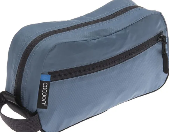 Cocoon On-the-go Toiletry Kit light