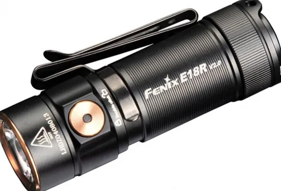 Fenix E18R V2.0