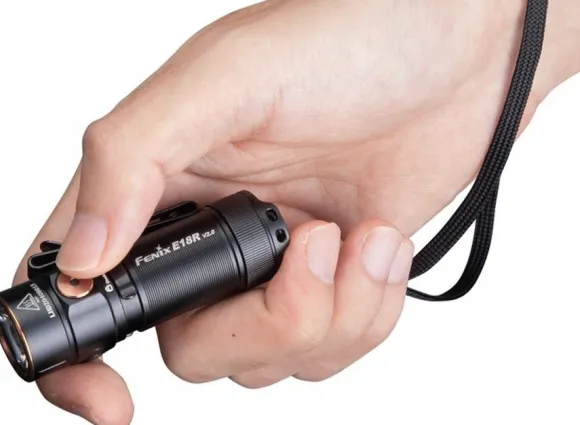Fenix E18R V2.0