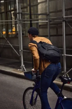 Osprey Metron Messenger