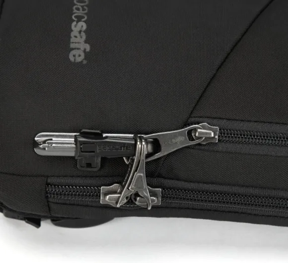 Pacsafe V Action Sling